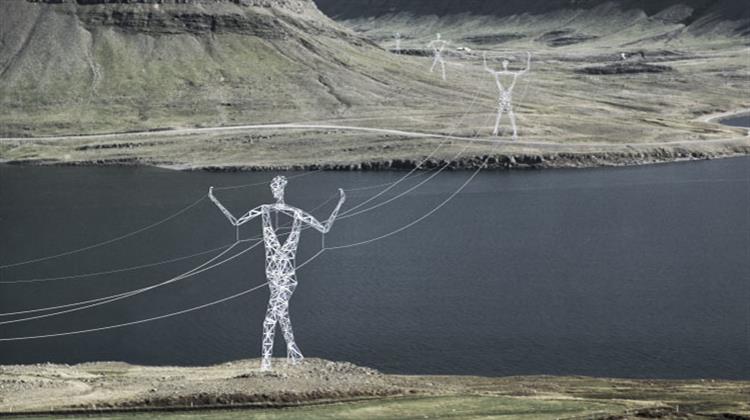 Ανθρωπόμορφοι Ηλεκτρικοί Πυλώνες Εντυπωσιάζουν στην Ισλανδία